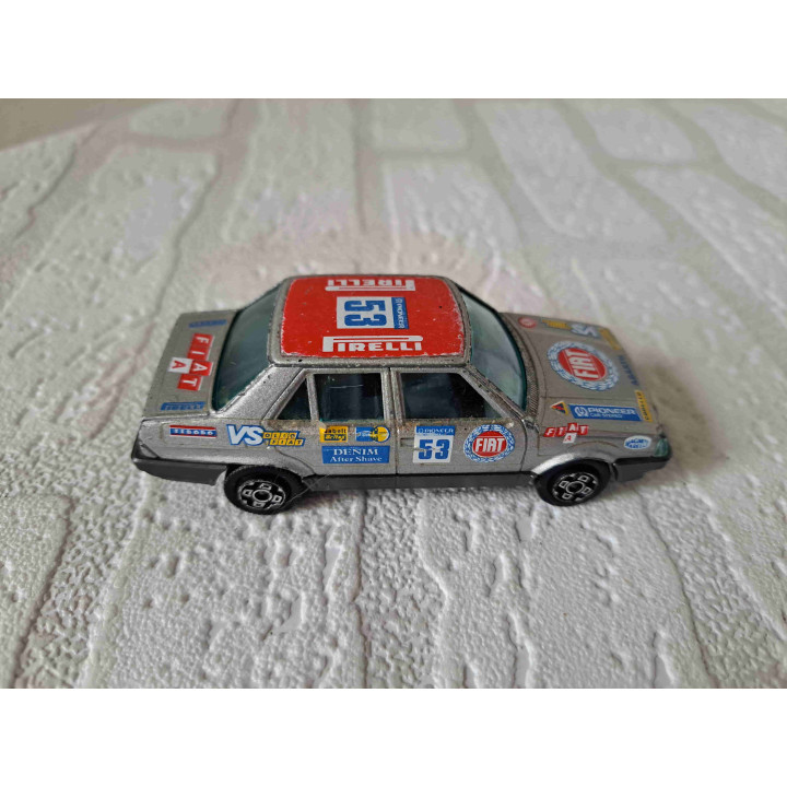 Fiat Regata PIRELLI Bburago 1:43 (1) - modelauto