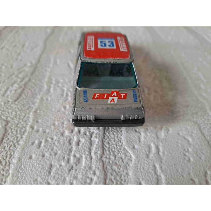 Fiat Regata PIRELLI Bburago 1:43 (1) - modelauto