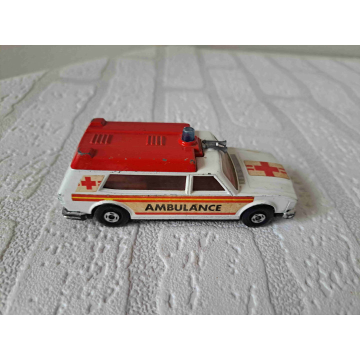 Ambulance Matchbox Speed Kings K49 - modelauto