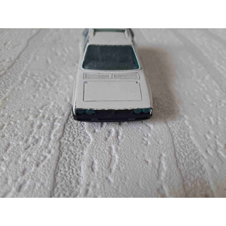 Lancia Delta S4 Bburago 1:43 - modelauto