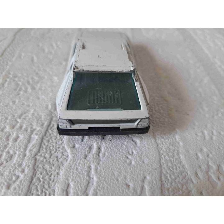 Lancia Delta S4 Bburago 1:43 - modelauto