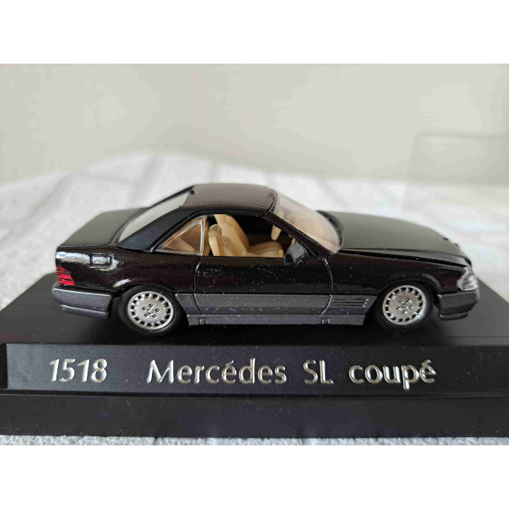 Mercedes-Benz 500 SL Coupé Zwart 1:43 Solido 1518 Modelauto