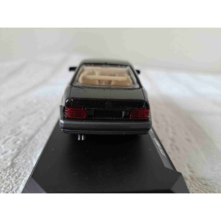 Mercedes-Benz 500 SL Coupe Black 1:43 Solido 1518 Model Car