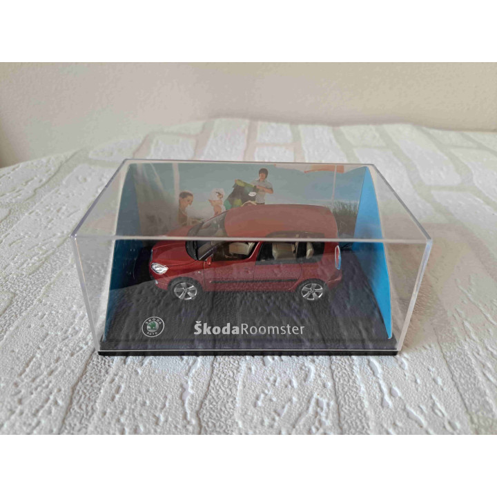 Skoda Roomster 2015 1:43 Abrex Diecast Miniature Model