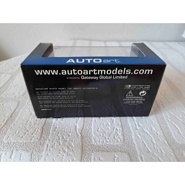 Subaru Legacy B4 1999 1:43 AUTOart 58611 Scale Model