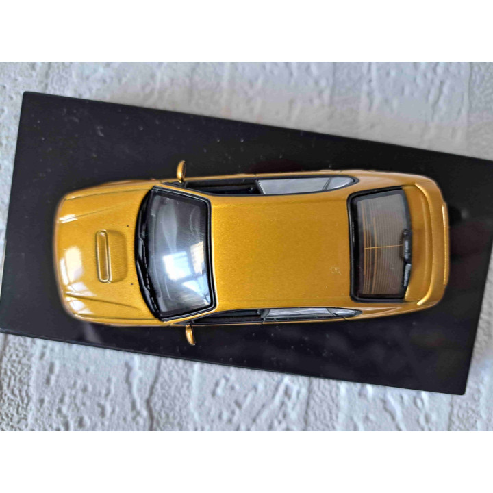 Subaru Legacy B4 1999 1:43 AUTOart 58611 Scale Model