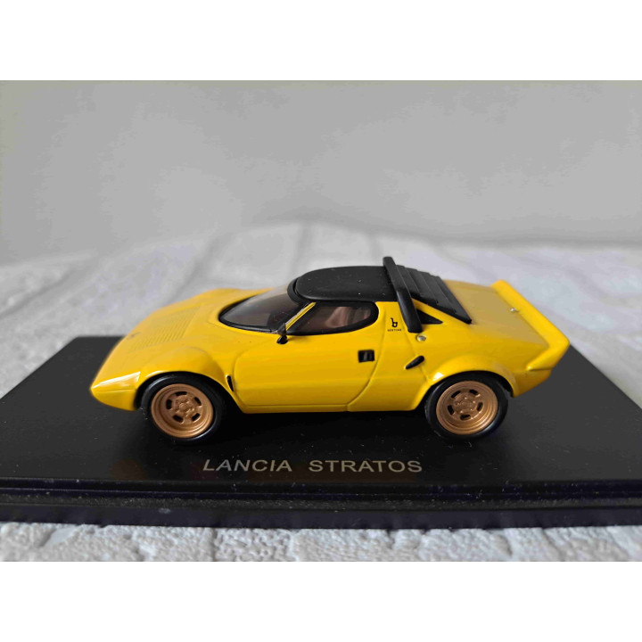 Lancia Stratos HF 1:43 Revell 28117