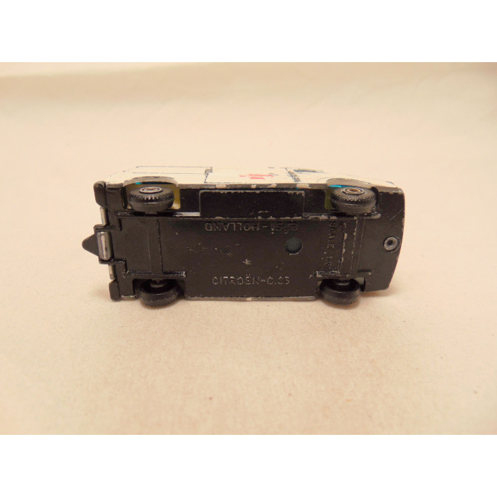 Citroen C 35 Rode Kruis ambulance 1:68 Efsi