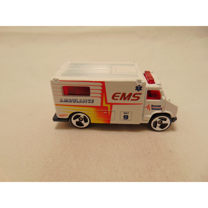 Ambulance Workhorses Rescue Rods 5 Pack Hot wheels 2001 wit