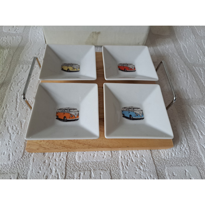 Amuseschaaltjes met vier verschillende kleuren Volkswagen combi bus