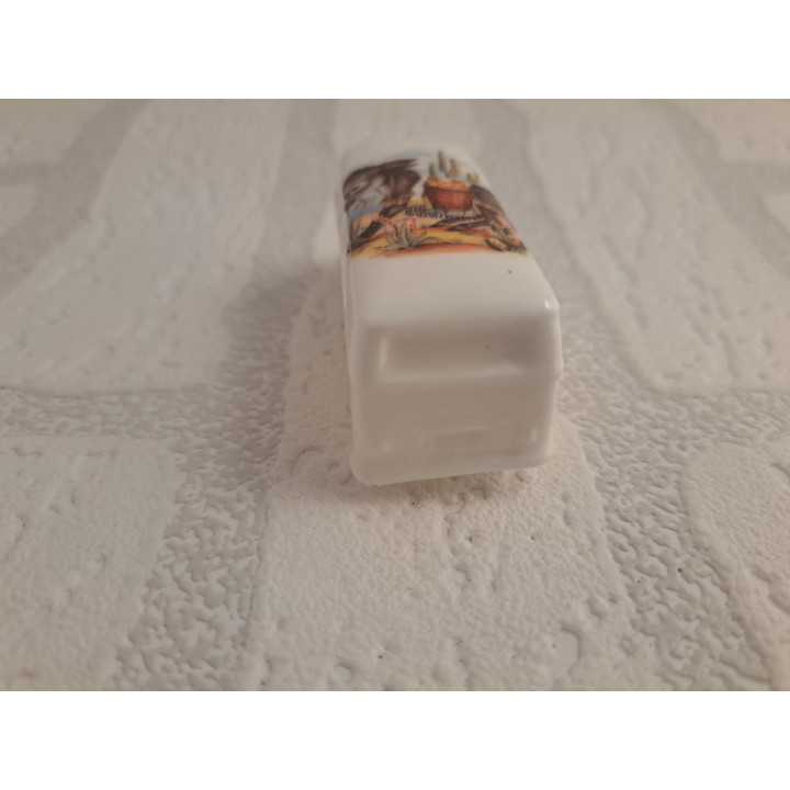 Volkswagen bus met Ezel met mand, porselein 6x2.5x2.5cm - handgemaakt