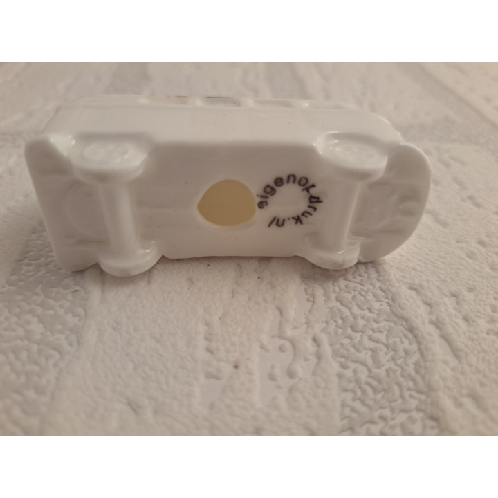 Volkswagen bus met Ezel met mand, porselein 6x2.5x2.5cm - handgemaakt