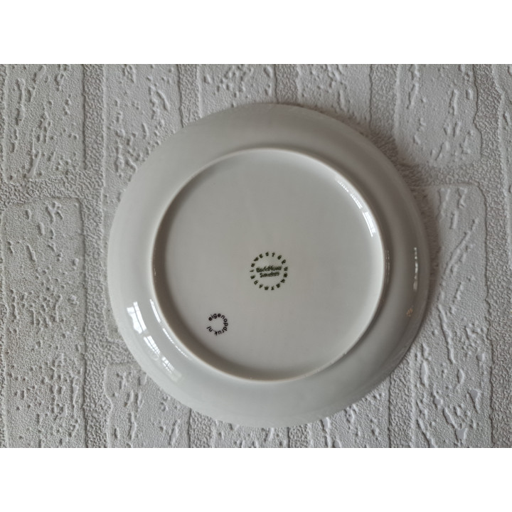 Ontbijtbord Volkswagen bus, surfplank, porselein D17x2cm gn - handgemaakt