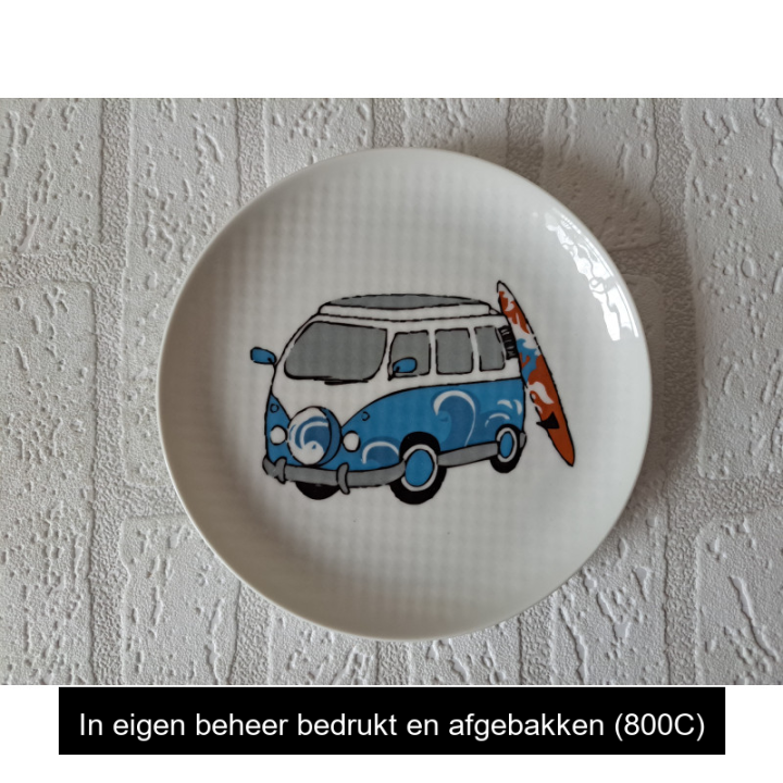 Ontbijtbord Volkswagen bus, surfplank, porselein D17x2cm bl