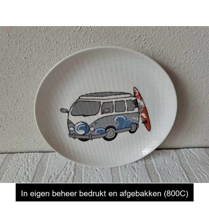 Ontbijtbord Volkswagen bus, surfplank, porselein D17x2cm gr