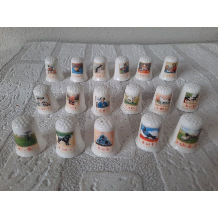 Compleet set Leesplankje Aap Noot Mies op vingerhoedjes