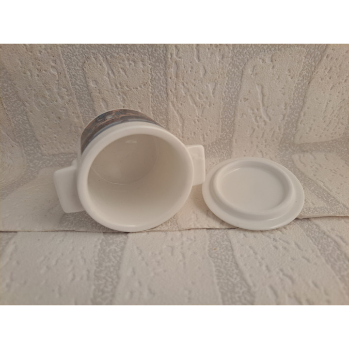 Suikerpotje met stoomtrein en mensen, porselein D7xH8cm - handgemaakt