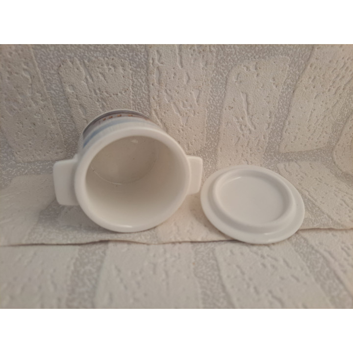 Suikerpotje met passagiersschip Titanic, porselein D7xH8cm - handgemaakt