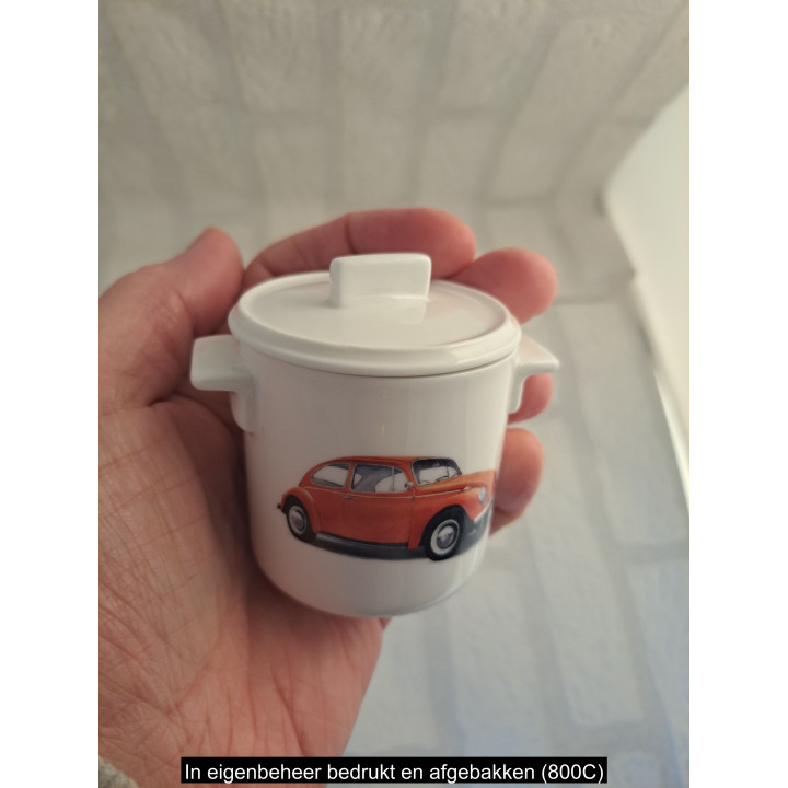 Suikerpotje met oranje Volkswagen kever, porselein D7xH8cm