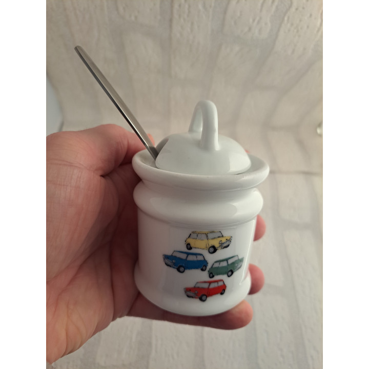 Suikerpot met lepel Mini Cooper 1956, porselein D7xH10cm - handgemaakt