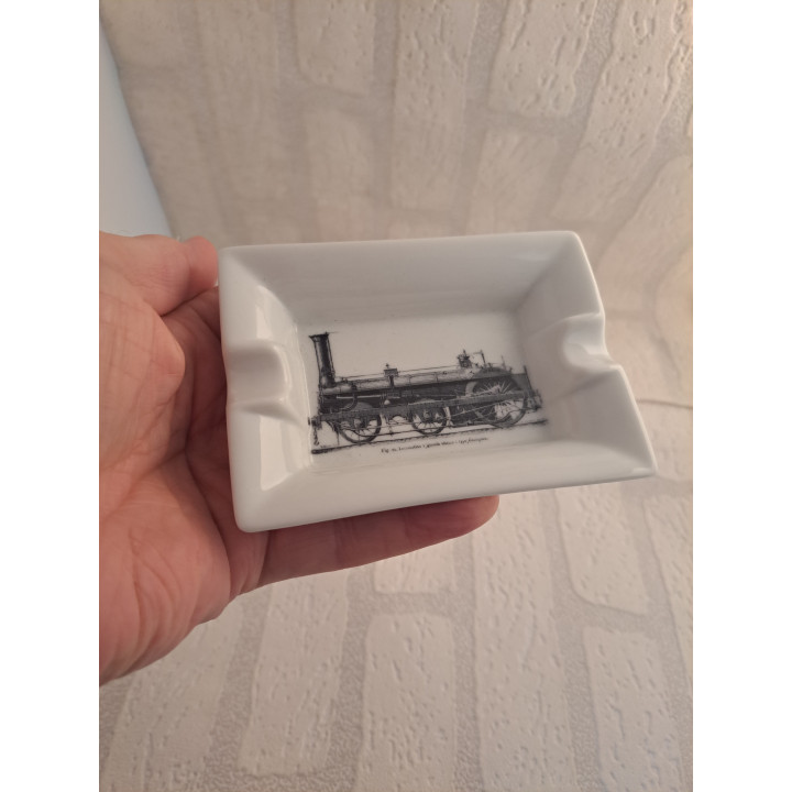 Asbak Crampton express stoomtrein, porselein 12x8.5x2.5cm - handgemaakt