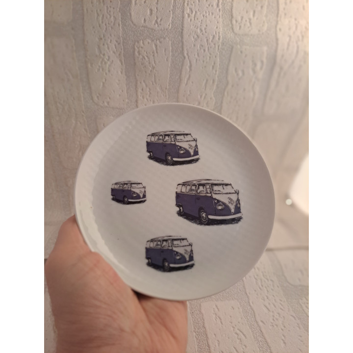 Ontbijtbord met donkerblauw Volkswagen bus, porselein D17cm - handgemaakt