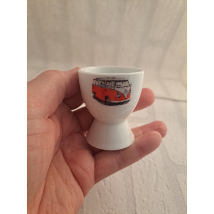Eierdopje met Volkswagen bus, porselein D4xH6cm- handgemaakt