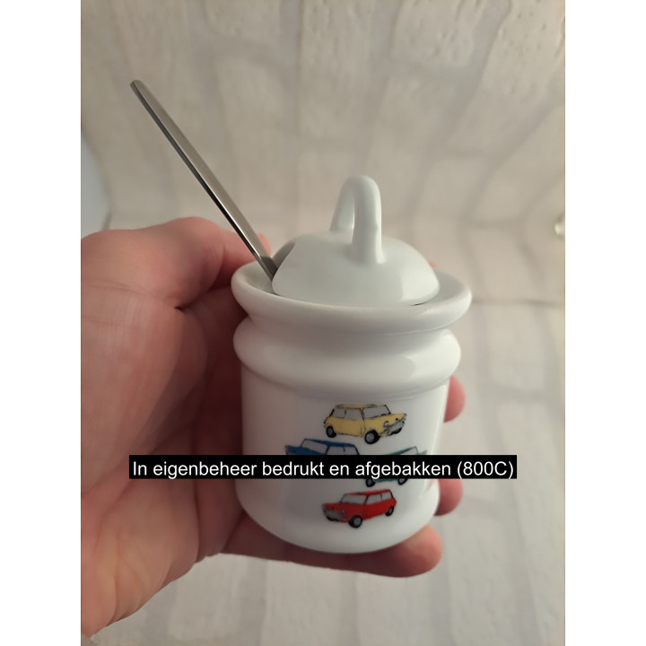 Suikerpot met lepel Mini Cooper 1956, porselein D7xH10cm