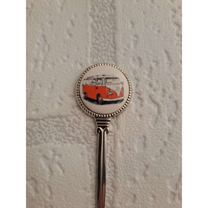 Theelepeltje met oranje Volkswagen bus, porselein en metaal - Verzamelobject