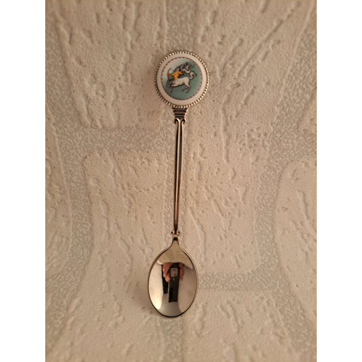 Metaal theelepeltje sterrenbeeld boogschutter in kleur op porselein rondje - Verzamelobject