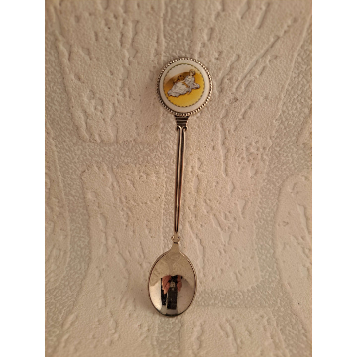 Metaal theelepeltje sterrenbeeld maagd in kleur op porselein rondje - Verzamelobject