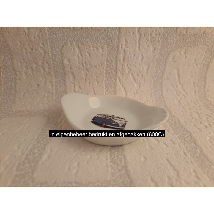 Amuseschaaltje met blauwe Volkswagen bus, porselein 9x7x2cm