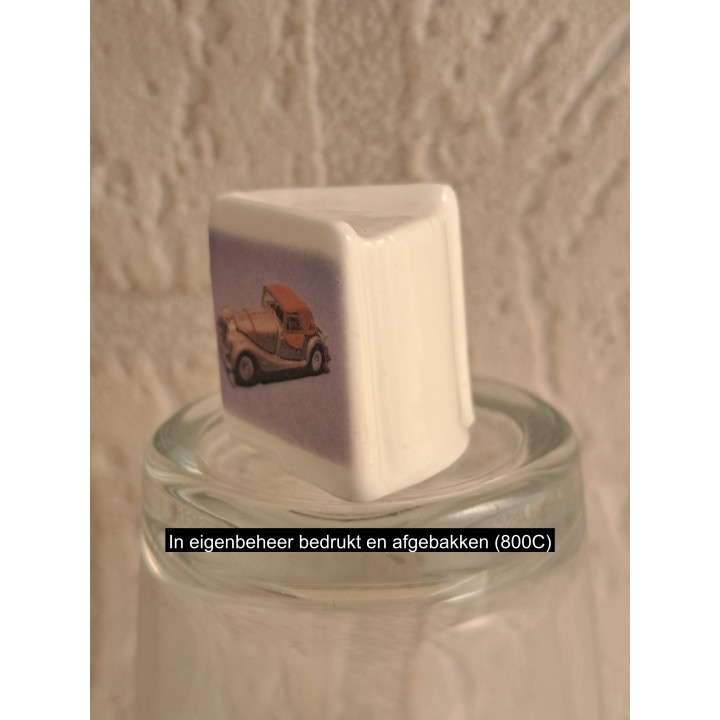 Boekje met Morgan Plus 8 softtop, porselein 2.5x2.5x2.5cm