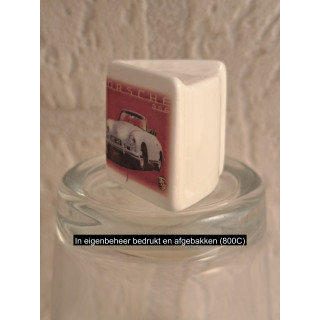 Boekje met Porsche 356 cabrio, porselein 2.5x2.5x2.5cm