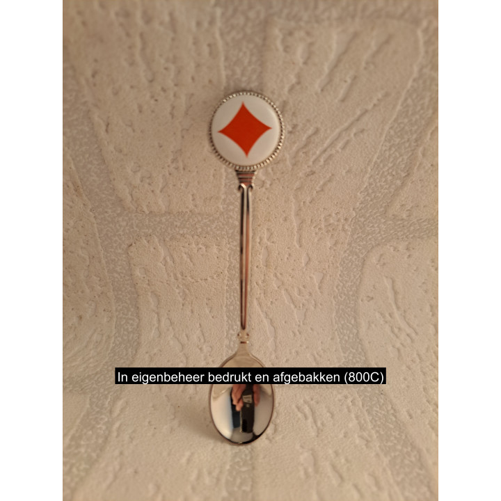 Metaal theelepeltje speelkaarten symbool Ruiten op het porselein rondje