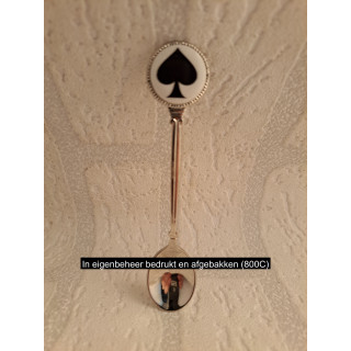 Metaal theelepeltje speelkaarten symbool Schoppen op het porselein rondje