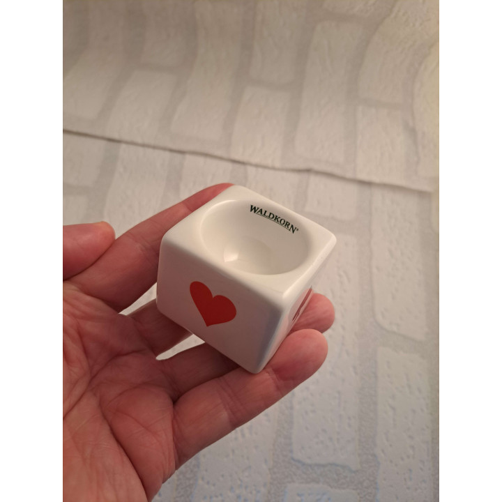 Eierdopje van porselein met rode Chevrolet Corvette C1 tekening - handgemaakt