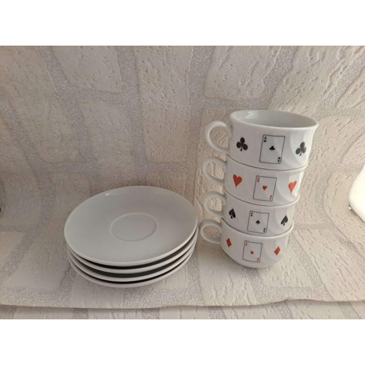 Kop en schotel set met speelkaarten, porselein D11.5x4.5cm - handgemaakt