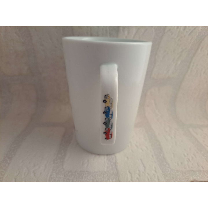 Porselein mok beker met vier kleuren Mini Cooper tekening  - handgemaakt