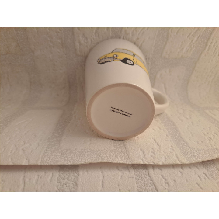 Aardewerk mok beker met gele Mini Cooper tekening - handgemaakt