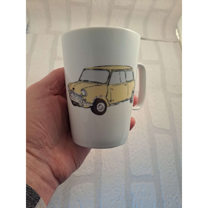 Porselein mok beker met gele kleur Mini Cooper tekening - handgemaakt