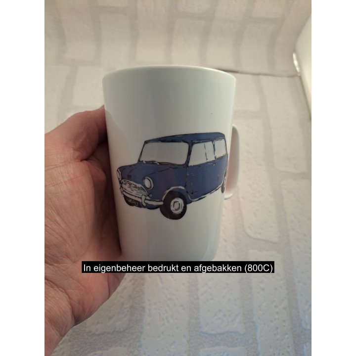 Porselein mok beker met blauwe kleur Mini Cooper tekening