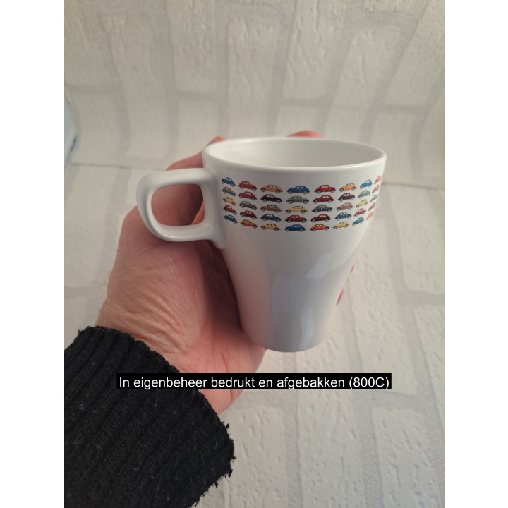 Beker met verschillende kleuren tekening Volkswagen kevers rondom