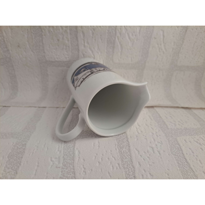 Melkkan met blauwe Volkswagen bus opdruk, porselein D6xH11cm - handgemaakt