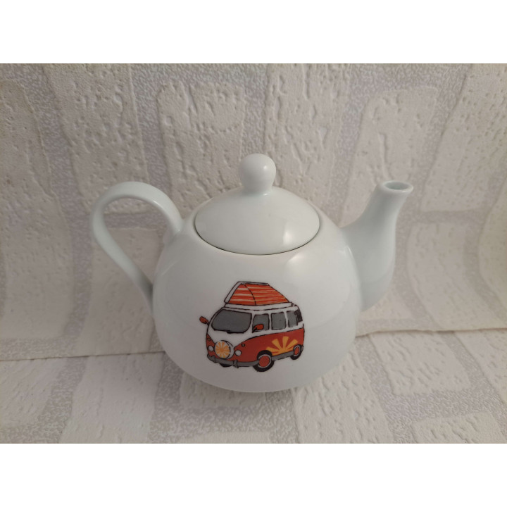 Theepot van porselein met theekop met Volkswagens bus - handgemaakt