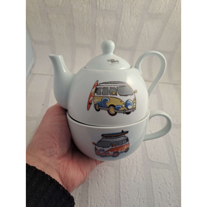 Theepot van porselein met theekop met Volkswagens bus - handgemaakt