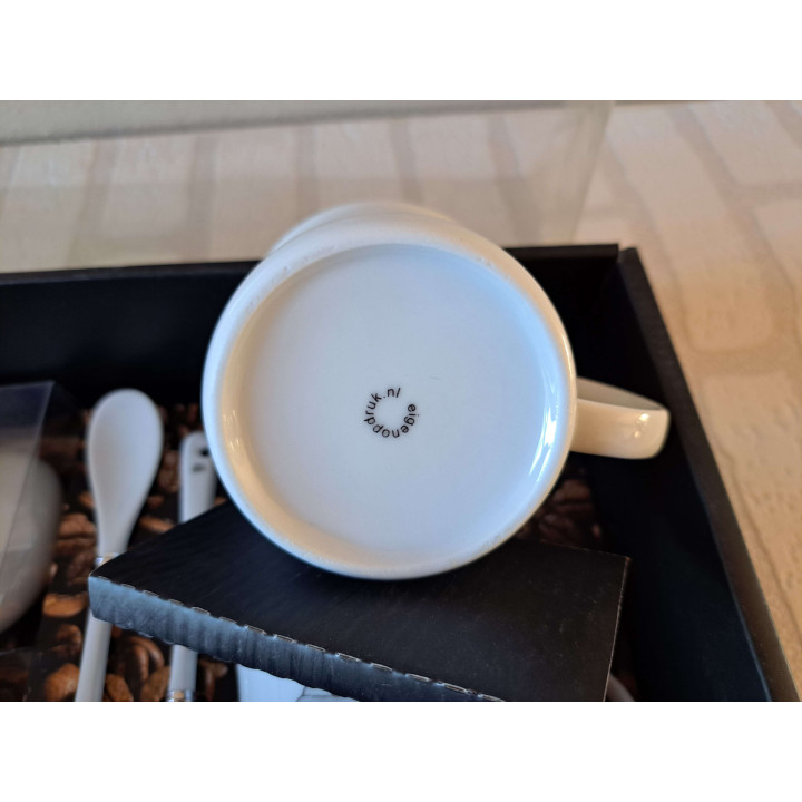 Ontbijtset Volkswagen bus en surfplank, porselein 41x22x9cm - handgemaakt