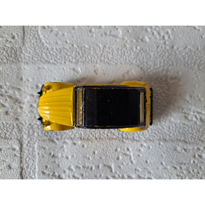 Citroen 2CV MC Toys 1:64 geel - modelauto