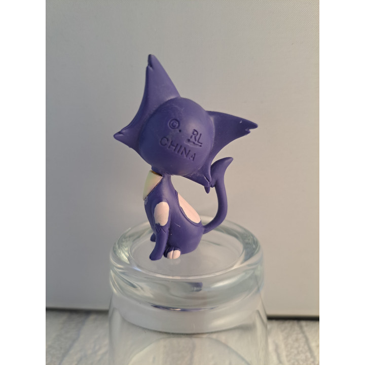 Purrloin van hard rubber Pokemon 4x2x5.5cm - pokemon artikelen