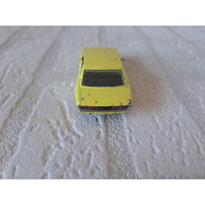 Toyota 4 Runner moto racing team 1:58 Majorette 276 creme - modelauto